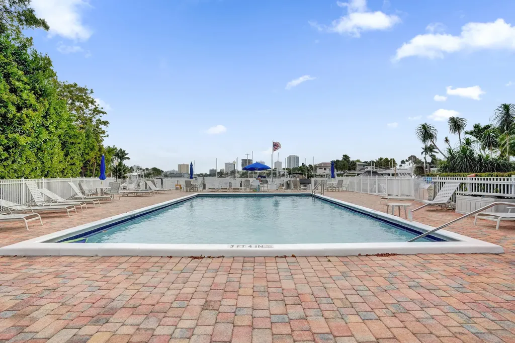740 S Federal Highway Pompano Beach FL 33062