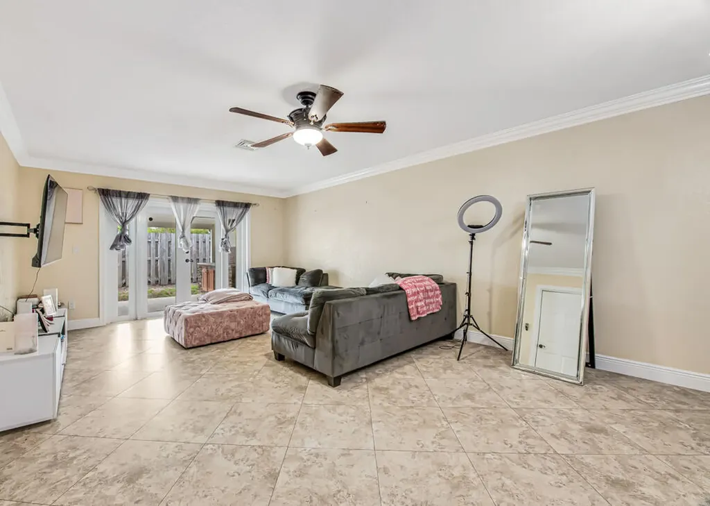4917 Luqui Court West Palm Beach FL 33415