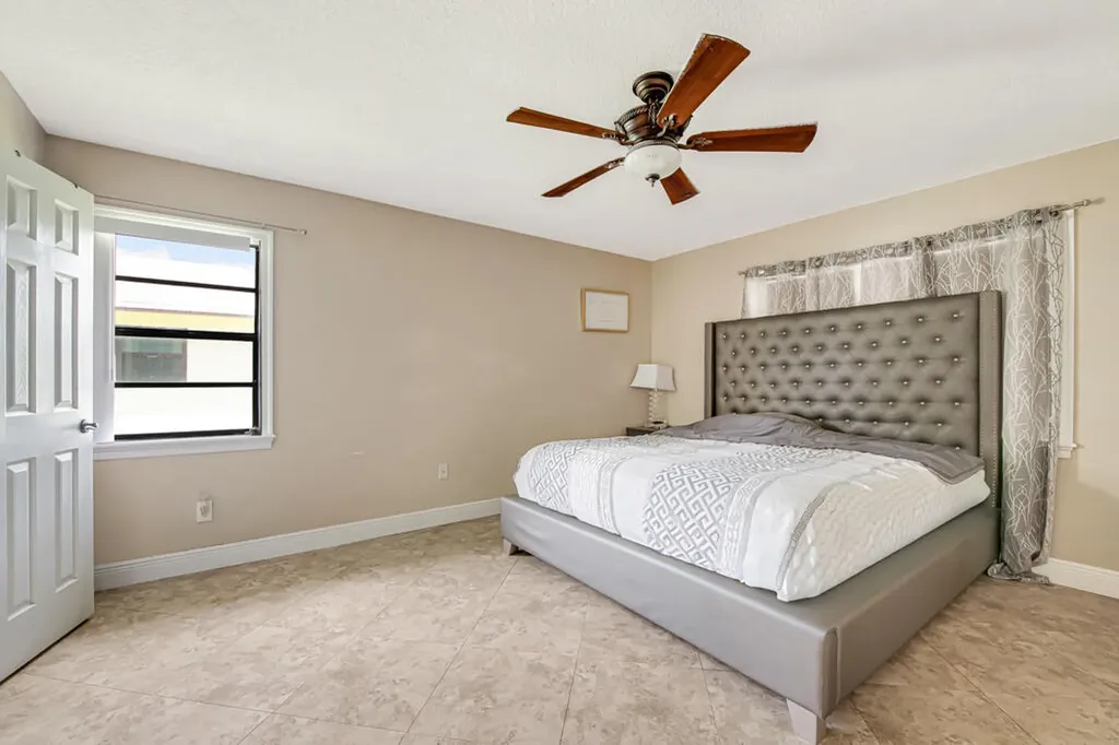 4917 Luqui Court West Palm Beach FL 33415