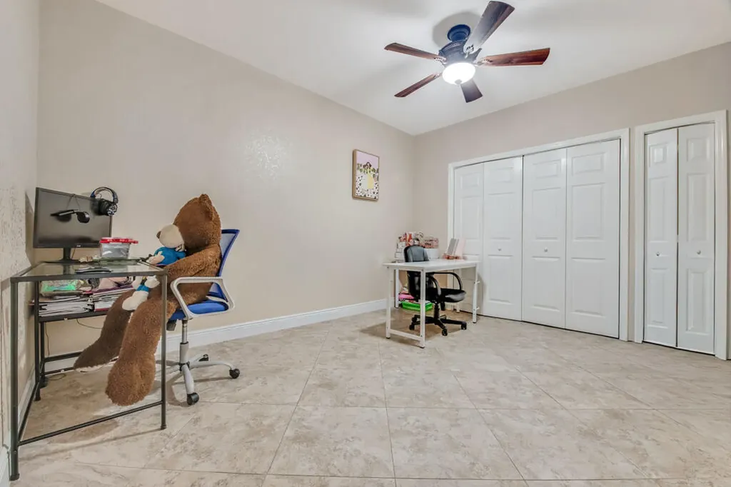 4917 Luqui Court West Palm Beach FL 33415
