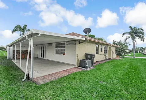 4917 Luqui Court West Palm Beach FL 33415