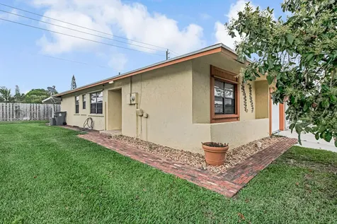 4917 Luqui Court West Palm Beach FL 33415