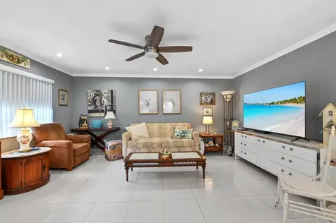 182 Piedmont D Delray Beach FL 33484