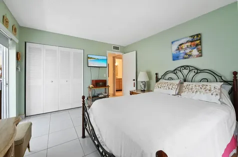 182 Piedmont D Delray Beach FL 33484