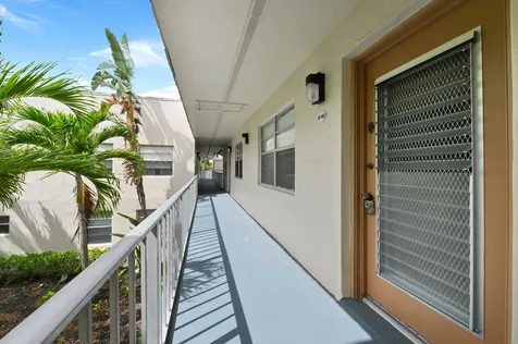 182 Piedmont D Delray Beach FL 33484