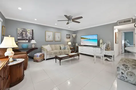 182 Piedmont D Delray Beach FL 33484