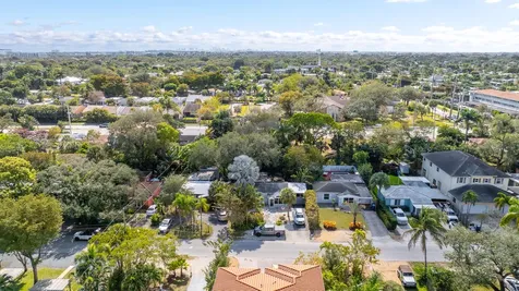 838 SW 11th Court Fort Lauderdale FL 33315