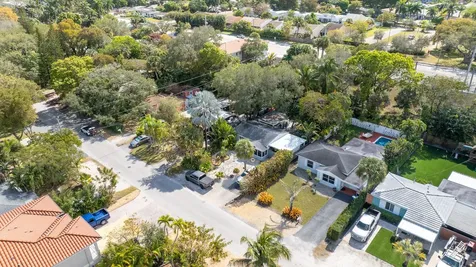 838 SW 11th Court Fort Lauderdale FL 33315