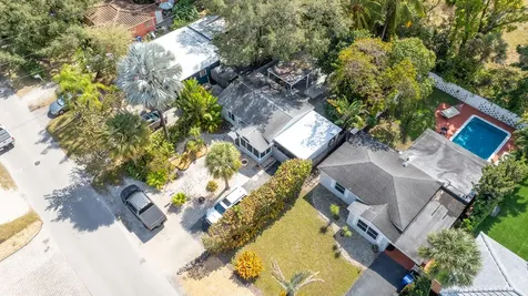 838 SW 11th Court Fort Lauderdale FL 33315