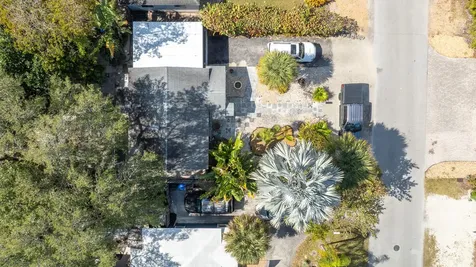 838 SW 11th Court Fort Lauderdale FL 33315