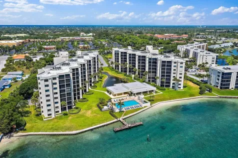 19800 Sandpointe Bay Drive Tequesta FL 33469