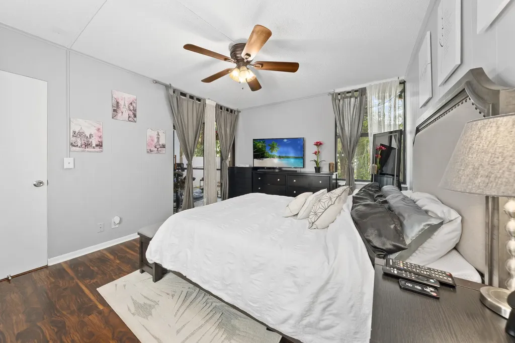 8421 Forest Hills Drive Coral Springs FL 33065
