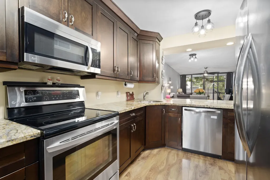 8421 Forest Hills Drive Coral Springs FL 33065