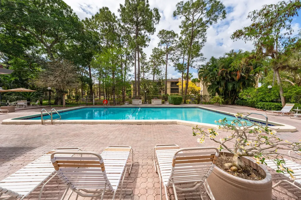 8421 Forest Hills Drive Coral Springs FL 33065