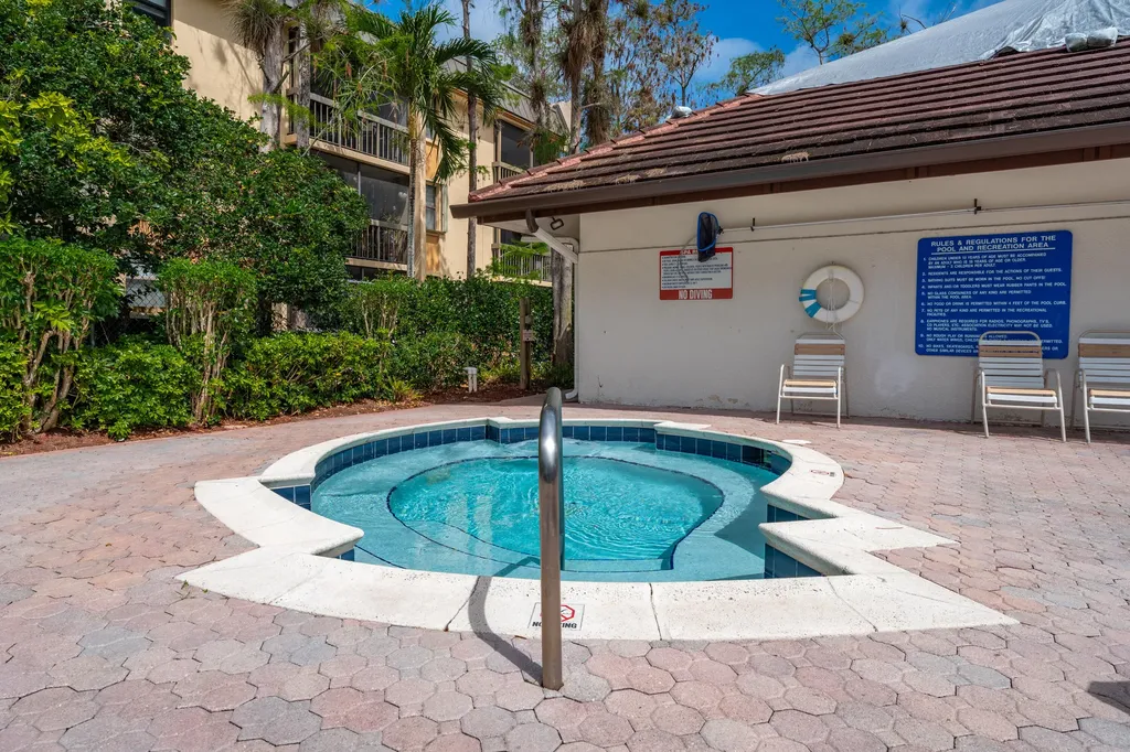 8421 Forest Hills Drive Coral Springs FL 33065