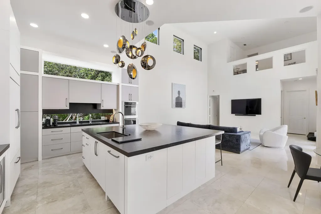 6015 Pinewood Avenue Parkland FL 33067