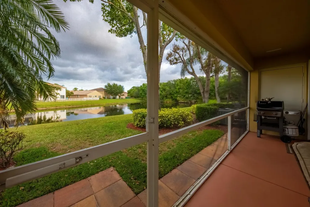 1040 Arezzo Circle Boynton Beach FL 33436