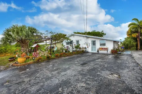 7111 Washington Avenue Lake Worth FL 33462