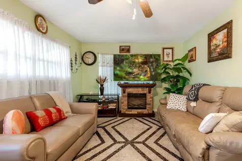 7111 Washington Avenue Lake Worth FL 33462