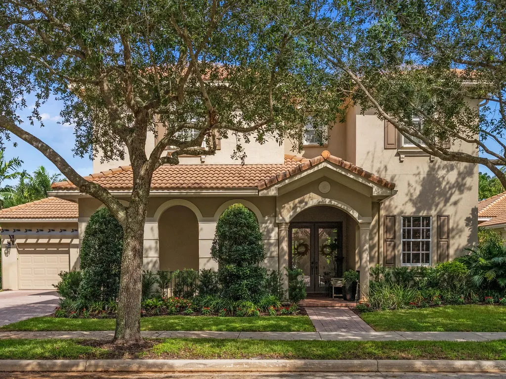 175 Via Rosina Jupiter FL 33458