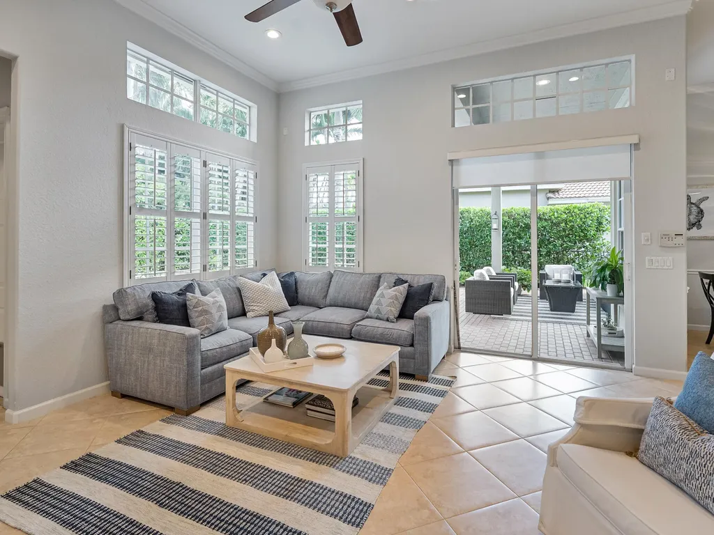 175 Via Rosina Jupiter FL 33458