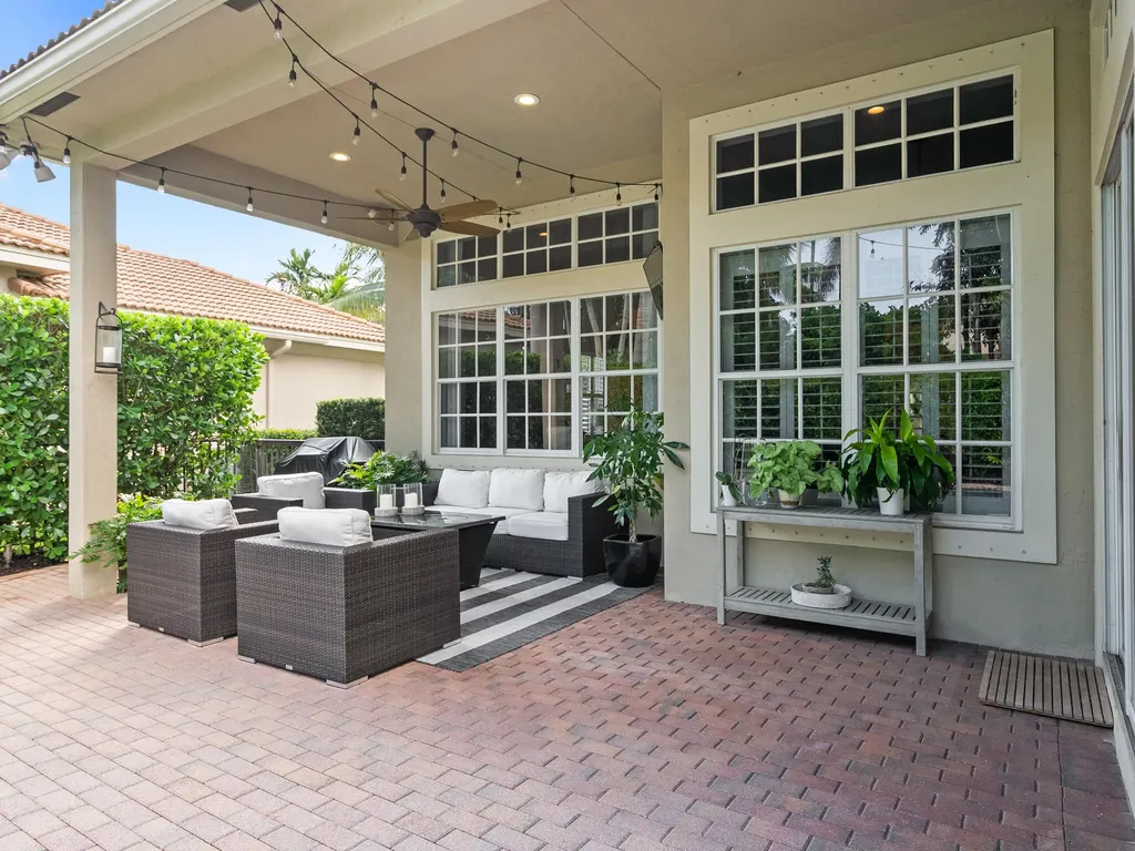 175 Via Rosina Jupiter FL 33458