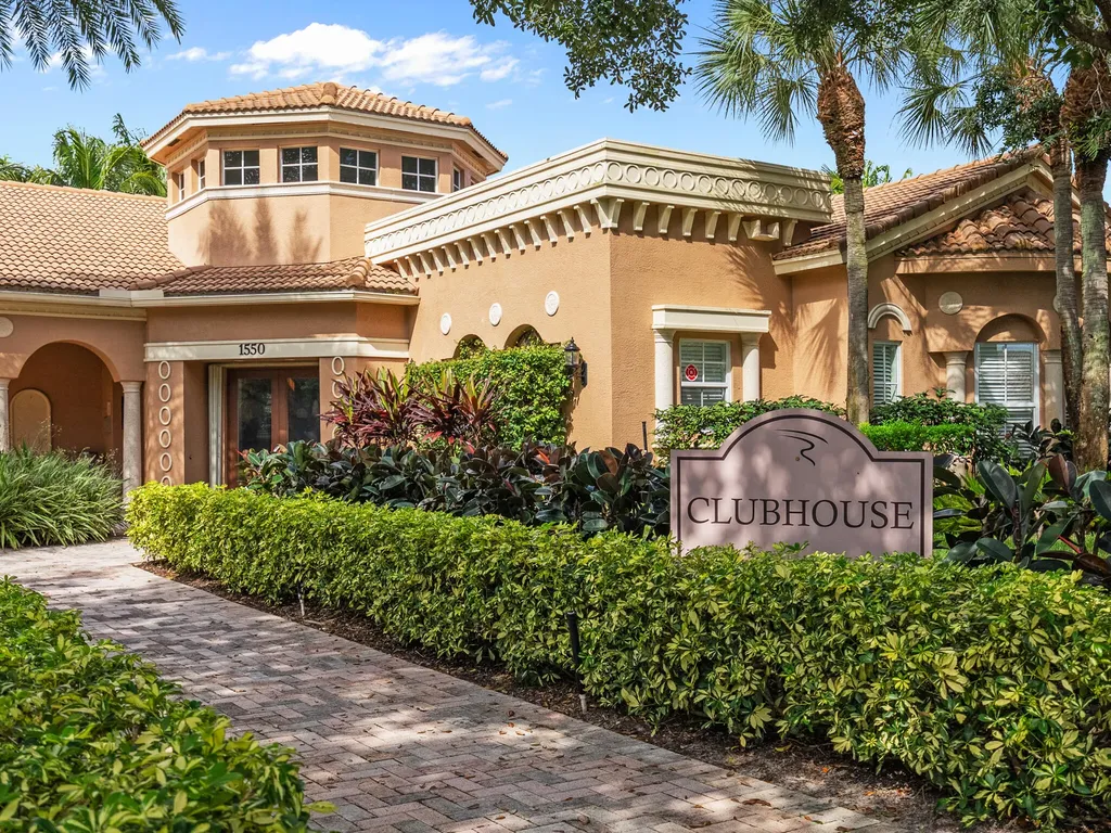 175 Via Rosina Jupiter FL 33458