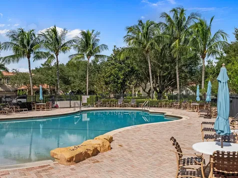 175 Via Rosina Jupiter FL 33458