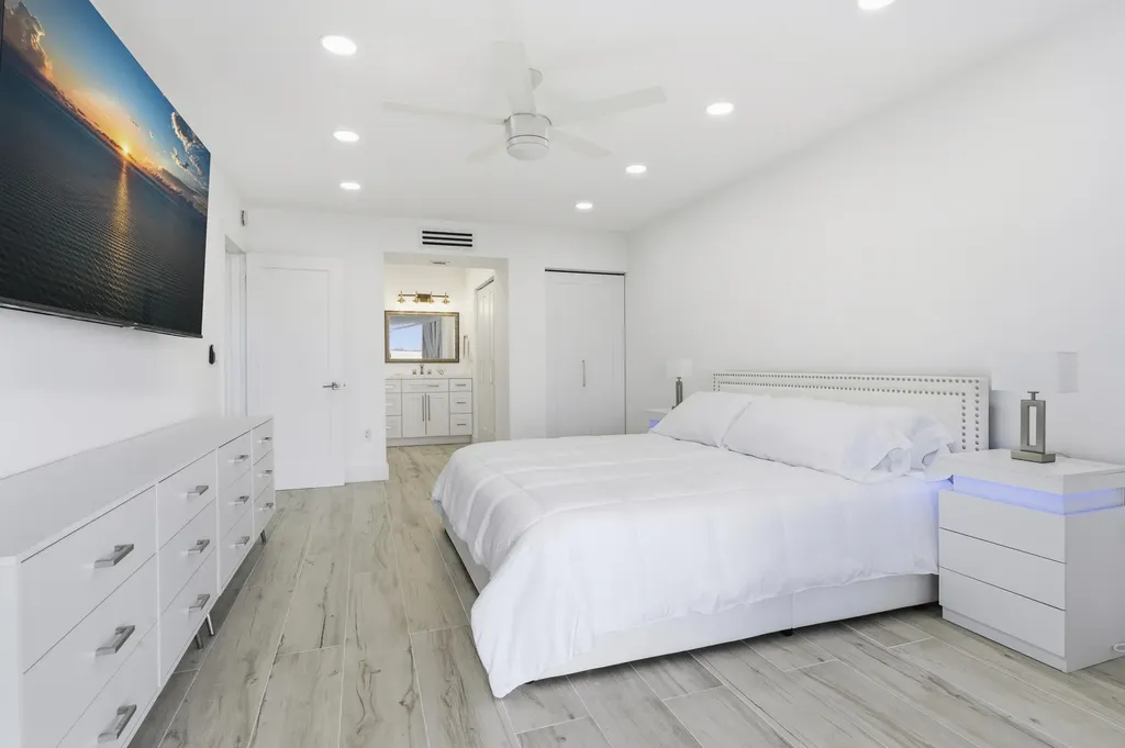 3520 S Ocean Boulevard South Palm Beach FL 33480