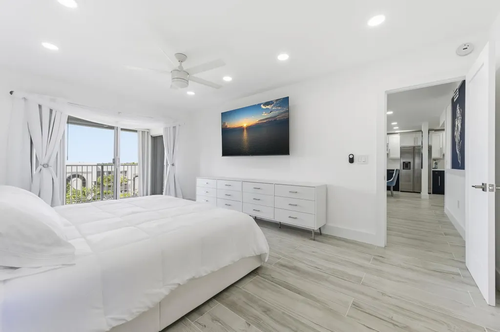 3520 S Ocean Boulevard South Palm Beach FL 33480