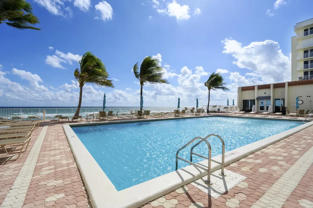 3520 S Ocean Boulevard South Palm Beach FL 33480