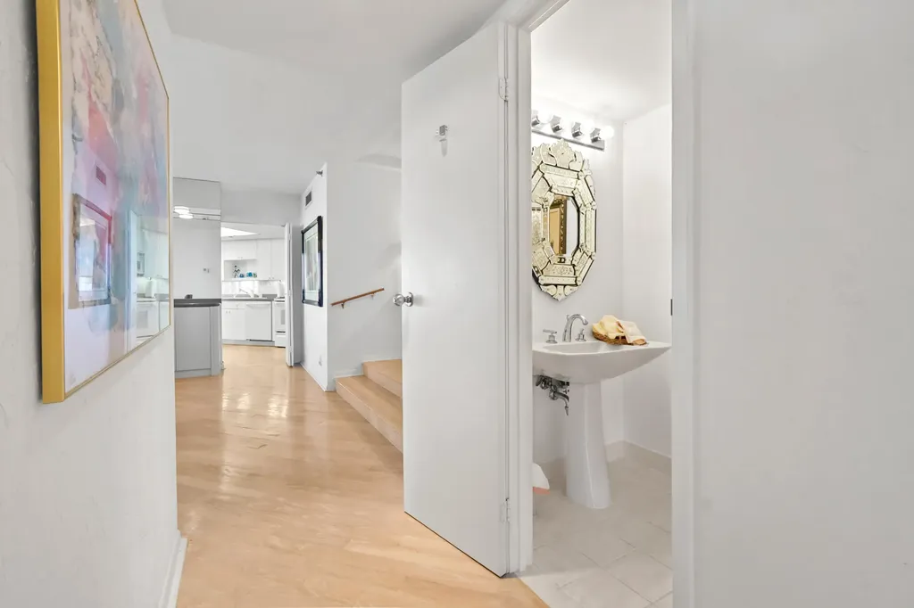 1900 Consulate Place West Palm Beach FL 33401