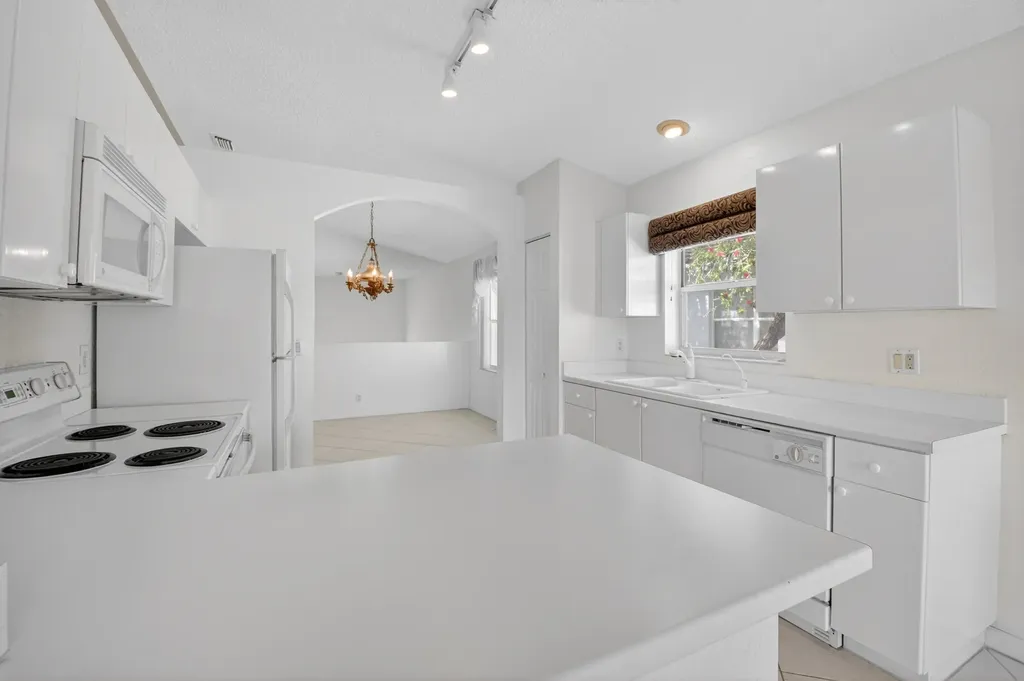 7978 Laina Lane Boynton Beach FL 33437