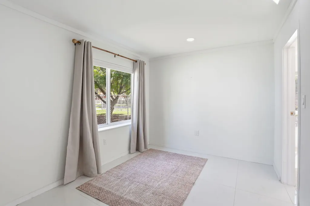 139 SW 21st Way Fort Lauderdale FL 33312