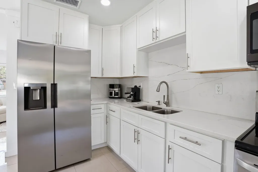 139 SW 21st Way Fort Lauderdale FL 33312
