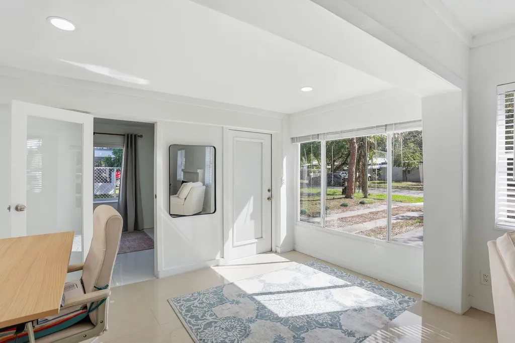 139 SW 21st Way Fort Lauderdale FL 33312