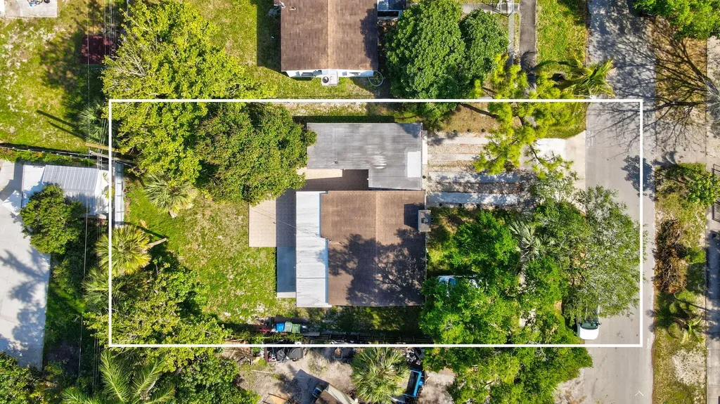 139 SW 21st Way Fort Lauderdale FL 33312