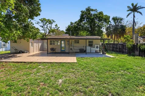 139 SW 21st Way Fort Lauderdale FL 33312