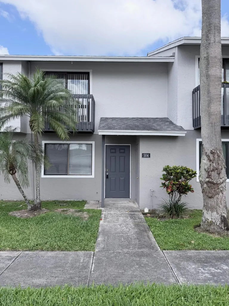 504 Shoreview Drive Greenacres FL 33463