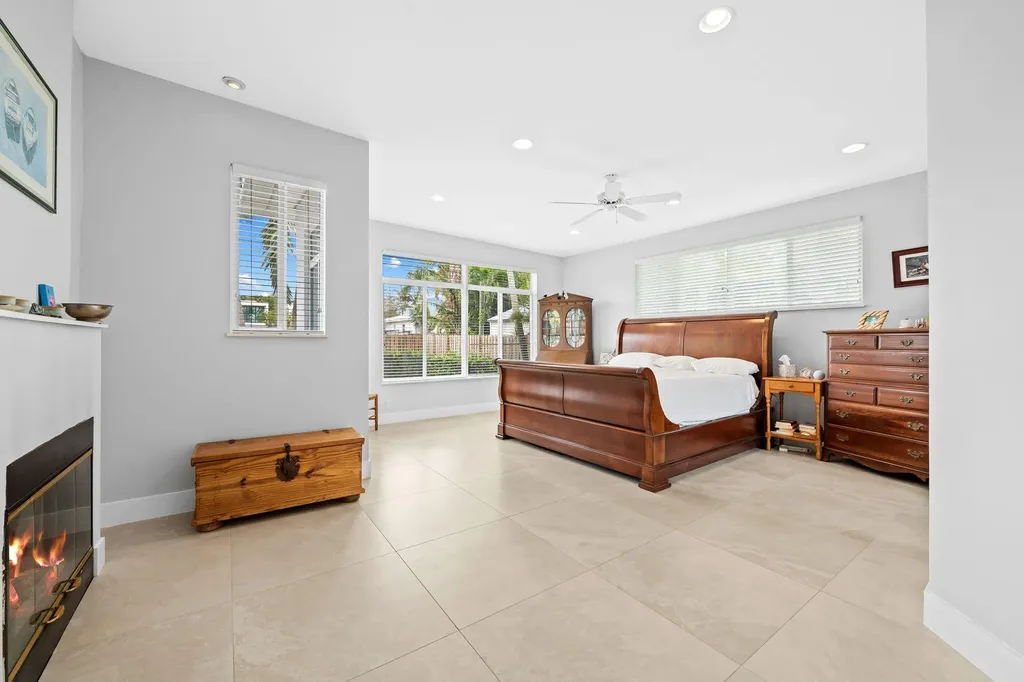 1004 SE 11th Street Fort Lauderdale FL 33316