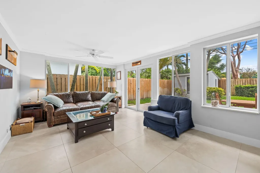 1004 SE 11th Street Fort Lauderdale FL 33316