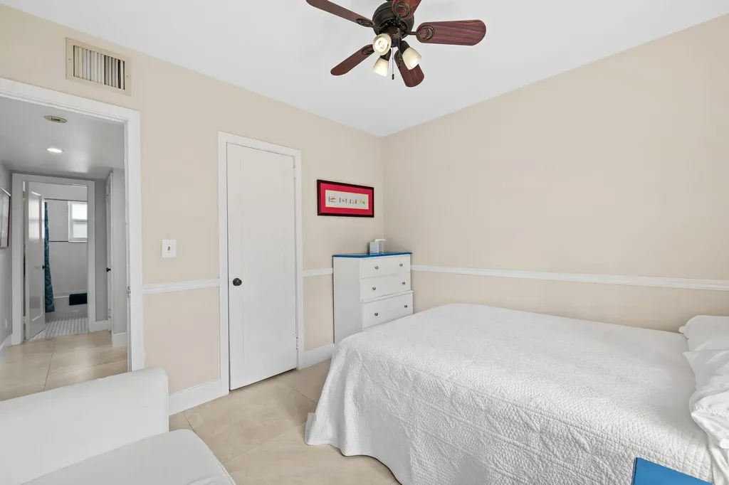 1004 SE 11th Street Fort Lauderdale FL 33316