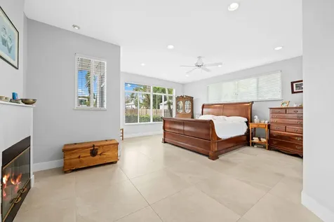 1004 SE 11th Street Fort Lauderdale FL 33316