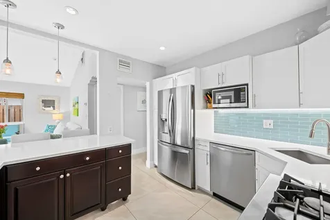1004 SE 11th Street Fort Lauderdale FL 33316