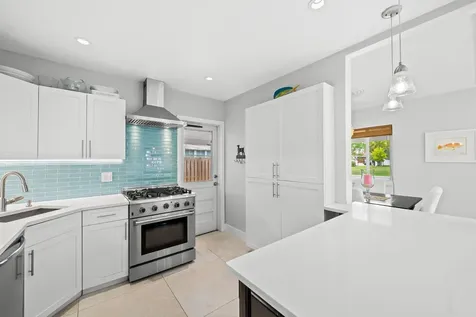 1004 SE 11th Street Fort Lauderdale FL 33316