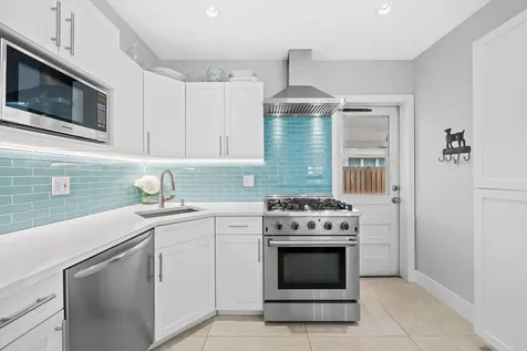 1004 SE 11th Street Fort Lauderdale FL 33316