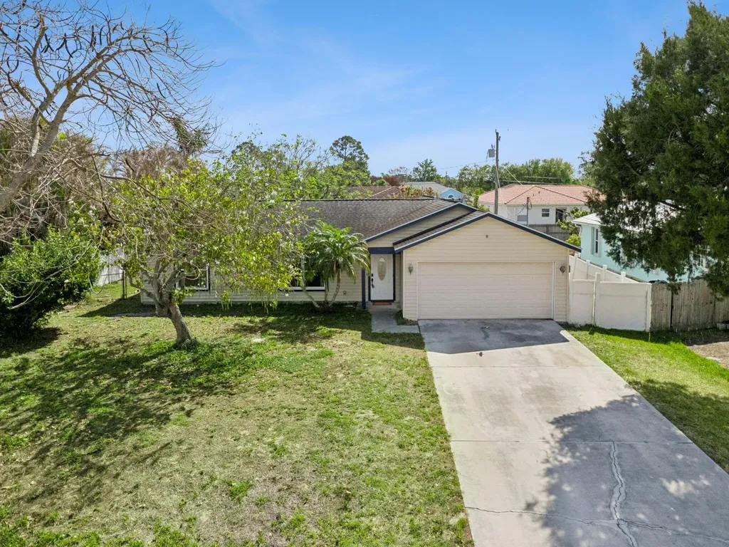 3349 SW Frankford Street Port St Lucie FL 34953