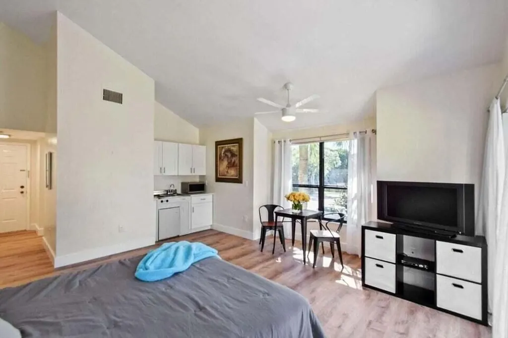 11863 Wimbledon Circle Wellington FL 33414