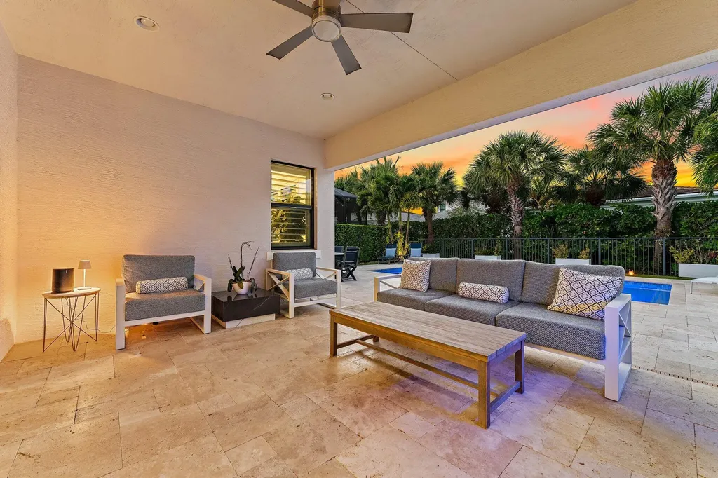 5611 Delacroix Terrace Palm Beach Gardens FL 33418