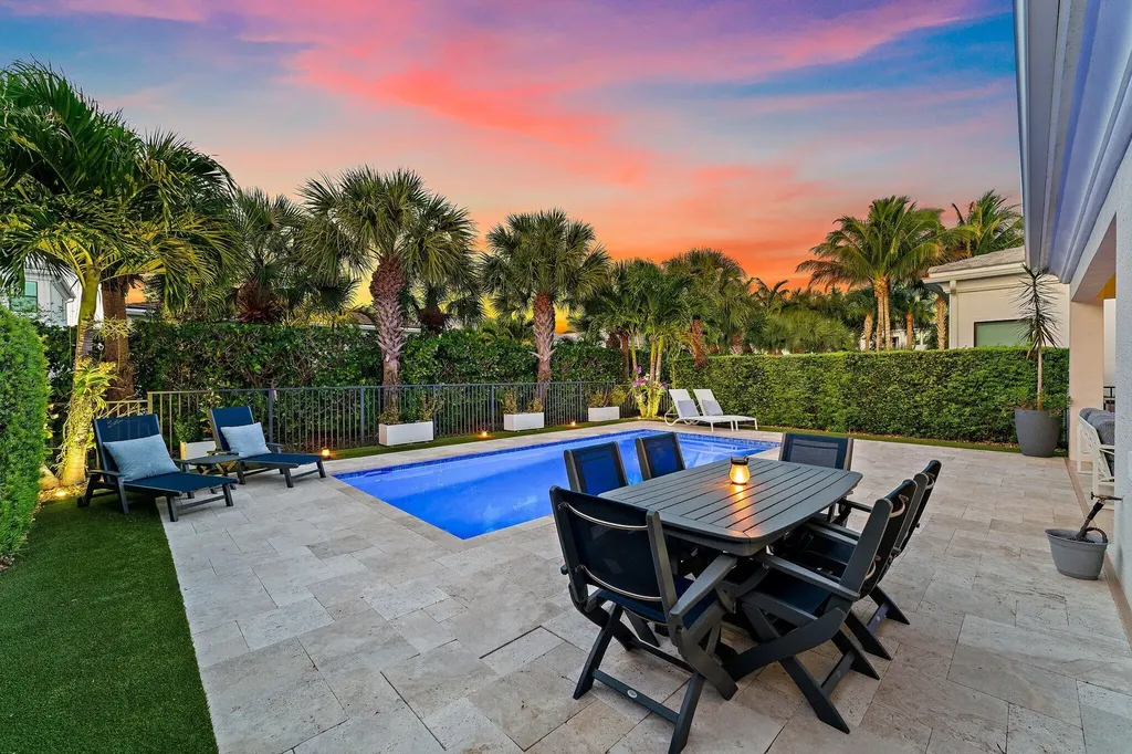 5611 Delacroix Terrace Palm Beach Gardens FL 33418